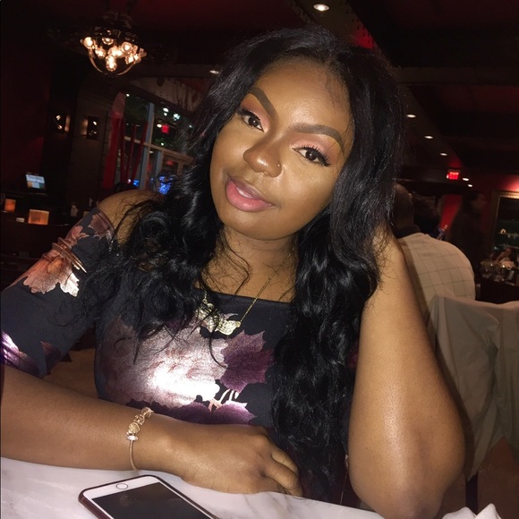 Dress - Picture 1 of 3